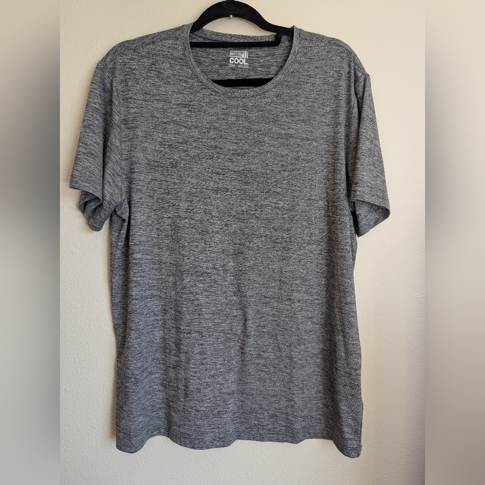 32 Degrees Gray Short Sleeve  Lightweight Casual Tee Size L